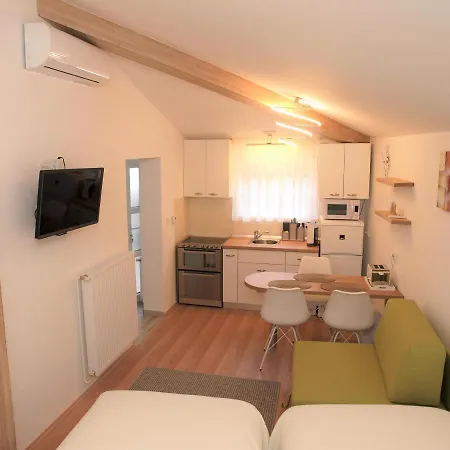 Cozy Tian In Apartment